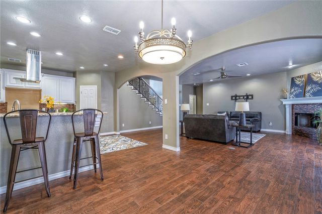 14841 Santa Gertrudis Dr, Corpus Christi, TX 78410