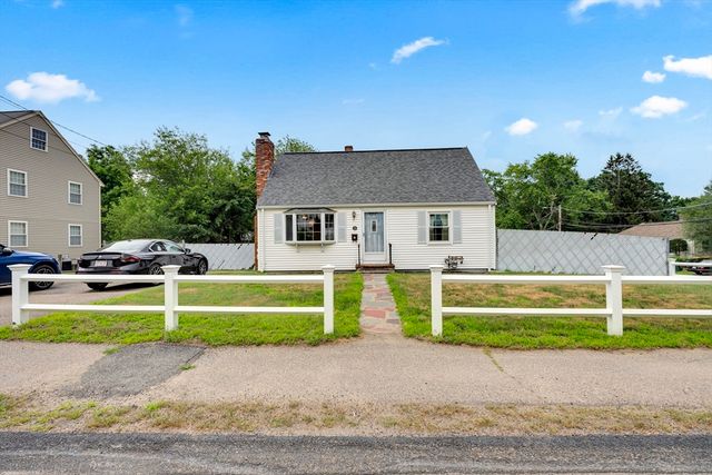 136 Washington St, Norwood, MA 02062