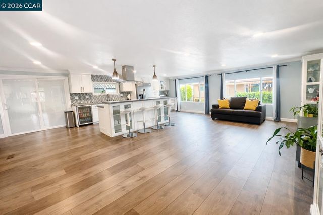 161 Suez Dr, Pacheco, CA 94553