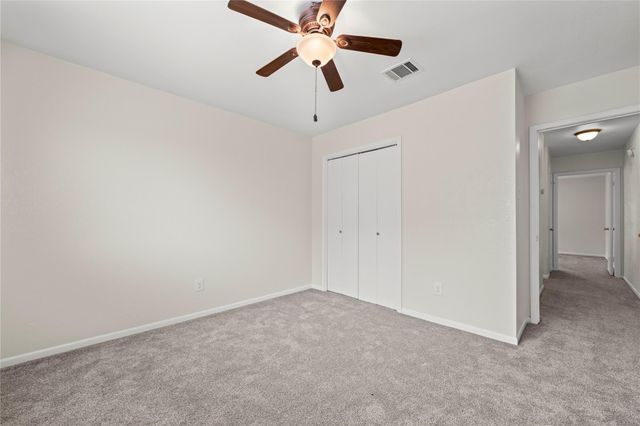 709 Firethorn LN, Round Rock, TX 78664