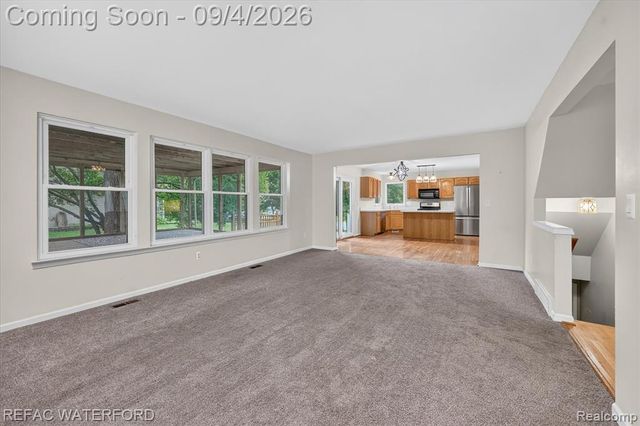4380 Red Oak Boulevard, Waterford, MI 48329