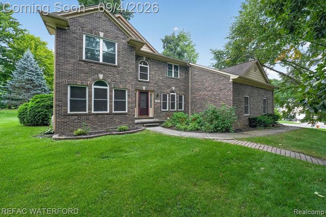 4380 Red Oak Boulevard, Waterford, MI 48329