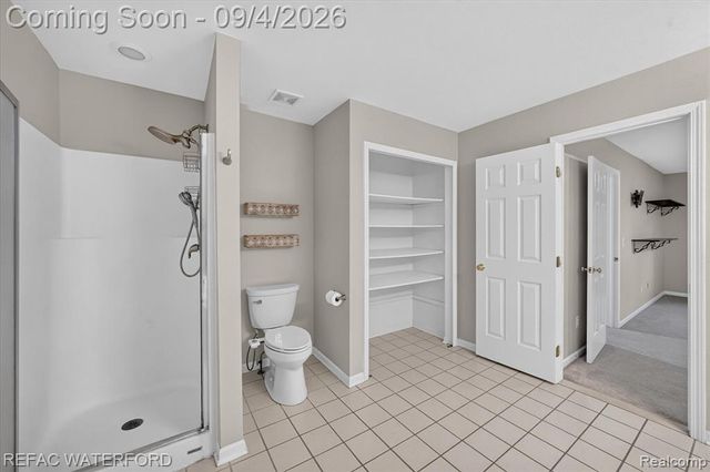 4380 Red Oak Boulevard, Waterford, MI 48329