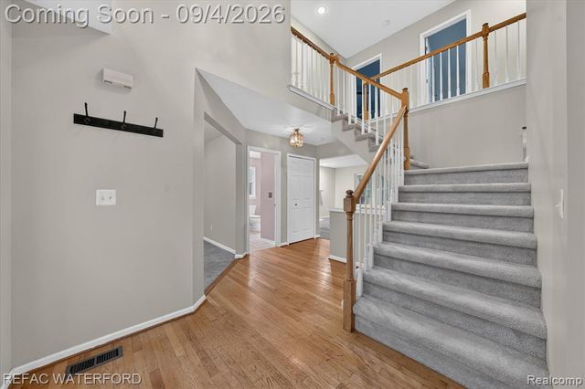 4380 Red Oak Boulevard, Waterford, MI 48329