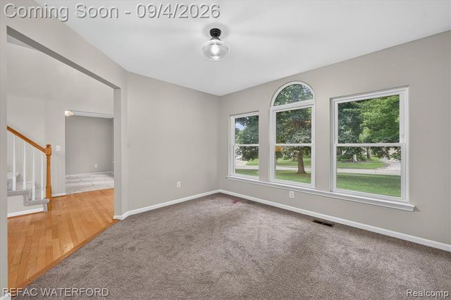 4380 Red Oak Boulevard, Waterford, MI 48329