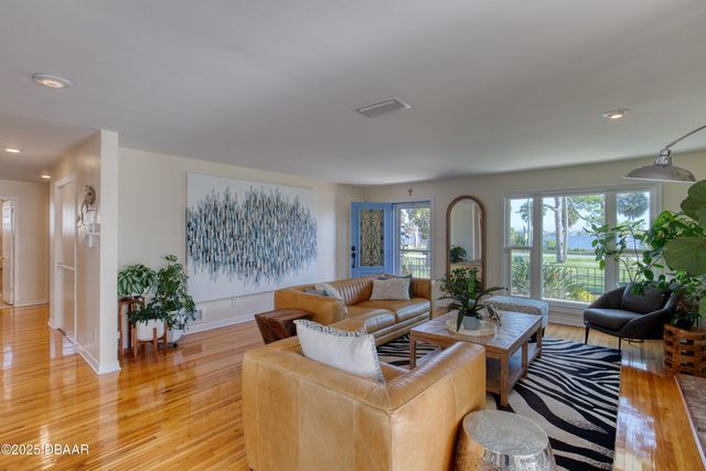 926 S Beach Street, Ormond Beach, FL 32174