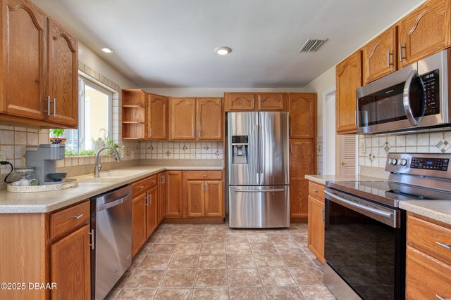 926 S Beach Street, Ormond Beach, FL 32174