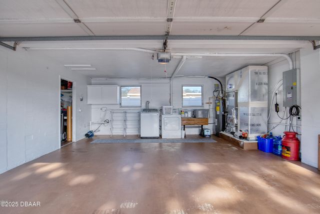 926 S Beach Street, Ormond Beach, FL 32174