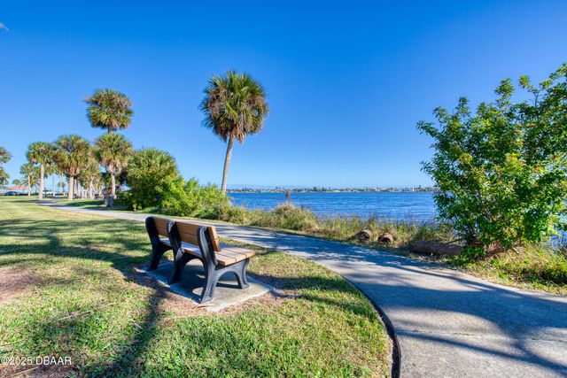 926 S Beach Street, Ormond Beach, FL 32174