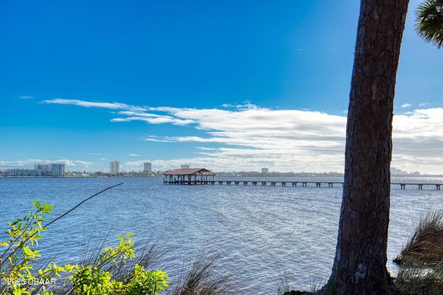 926 S Beach Street, Ormond Beach, FL 32174