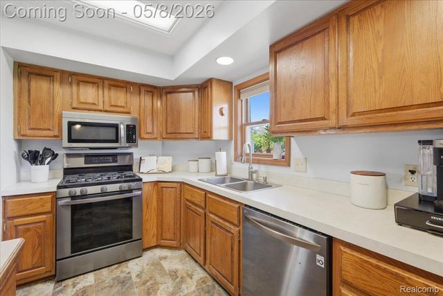 9514 Aspen View Drive, Grand Blanc Charter Township, MI 48439