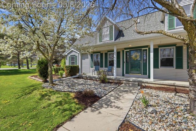 9514 Aspen View Drive, Grand Blanc Charter Township, MI 48439