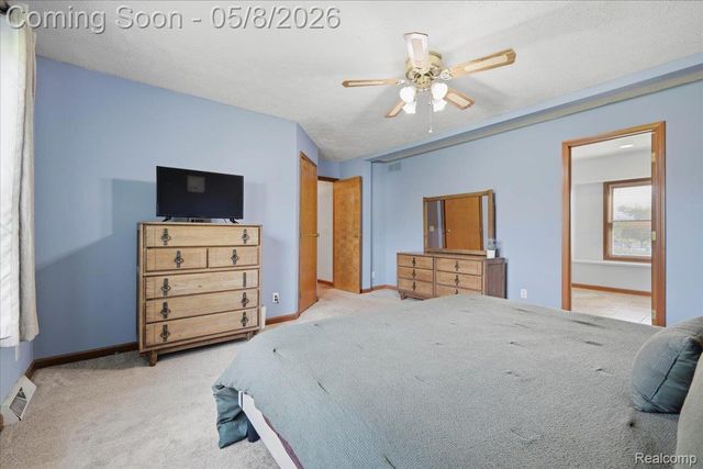 9514 Aspen View Drive, Grand Blanc Charter Township, MI 48439