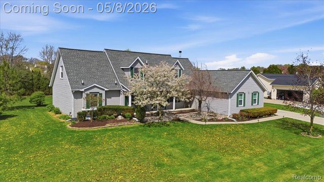 9514 Aspen View Drive, Grand Blanc Charter Township, MI 48439