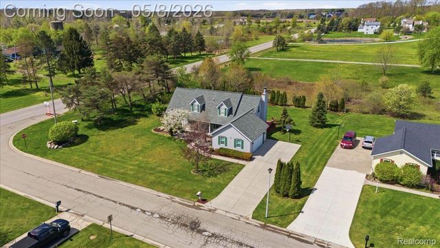 9514 Aspen View Drive, Grand Blanc Charter Township, MI 48439