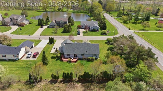 9514 Aspen View Drive, Grand Blanc Charter Township, MI 48439