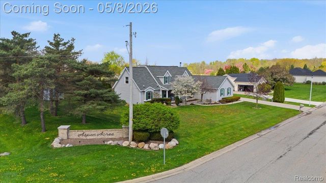 9514 Aspen View Drive, Grand Blanc Charter Township, MI 48439