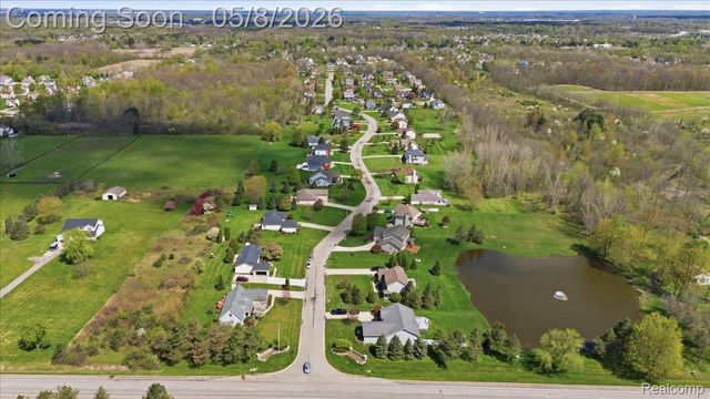 9514 Aspen View Drive, Grand Blanc Charter Township, MI 48439