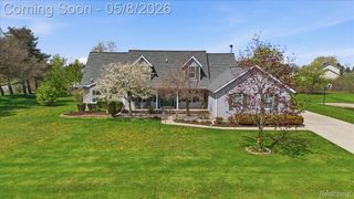 9514 Aspen View Drive, Grand Blanc Charter Township, MI 48439