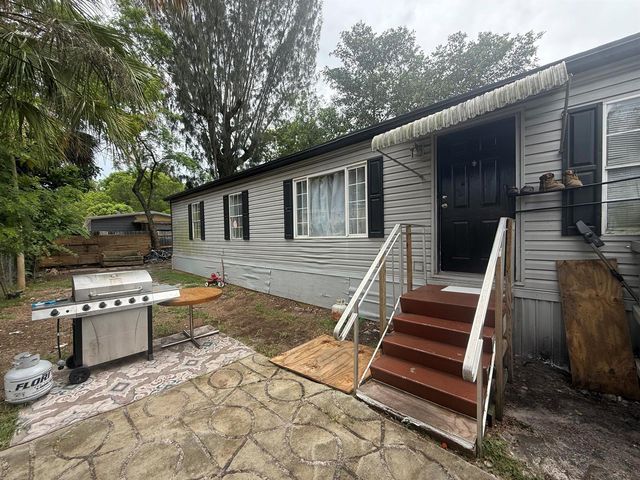 10548 W Sandalfoot Blvd, Boca Raton, FL 33428