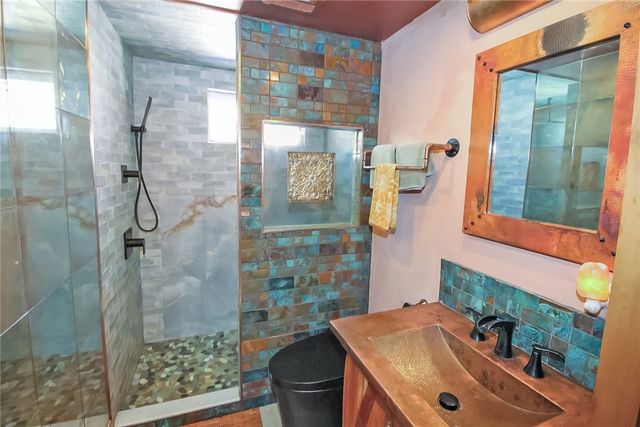 6 Sullivan Street, Newport, RI 02840