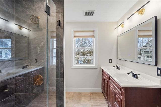 80 Locust St, Brockton, MA 02301