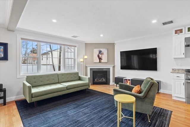 80 Locust St, Brockton, MA 02301