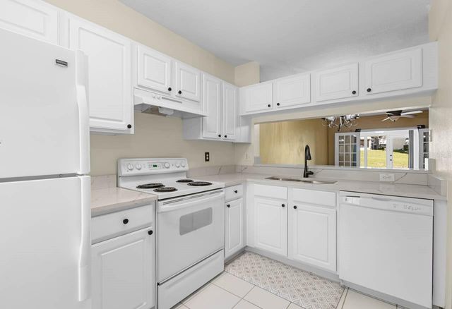 2411 LAKE WOODBERRY CIRCLE, Brandon, FL 33510