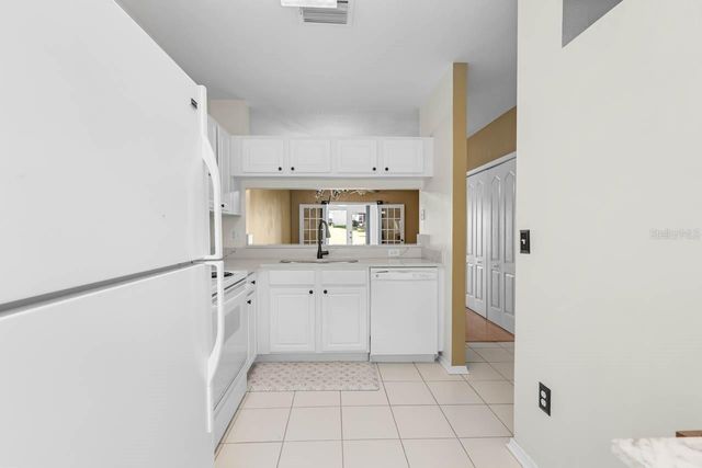 2411 LAKE WOODBERRY CIRCLE, Brandon, FL 33510