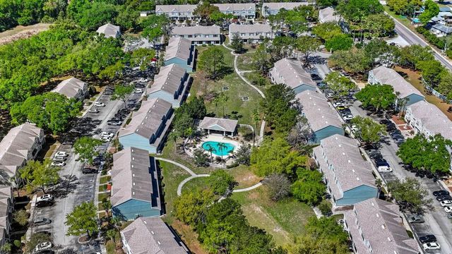 2411 LAKE WOODBERRY CIRCLE, Brandon, FL 33510