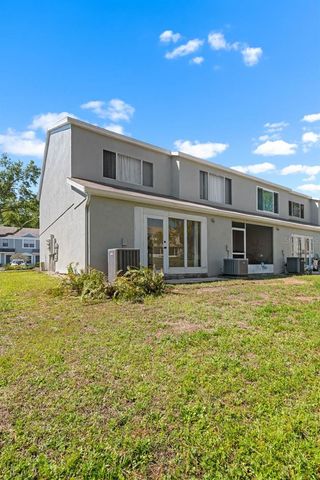 2411 LAKE WOODBERRY CIRCLE, Brandon, FL 33510