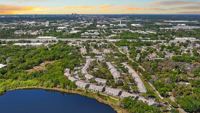 2411 LAKE WOODBERRY CIRCLE, Brandon, FL 33510