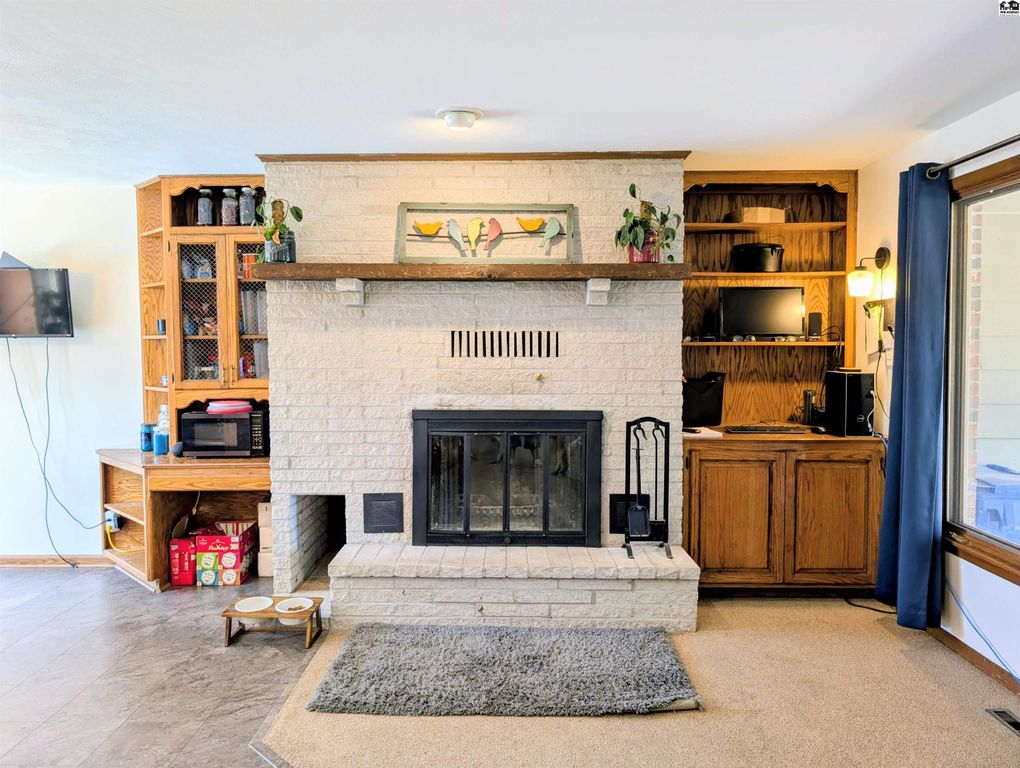 1038 Countryside Dr