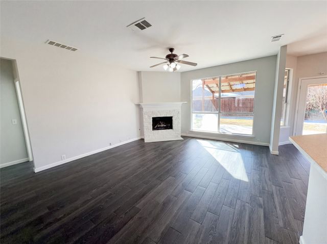 4604 Vista Meadows Drive, Fort Worth, TX 76244