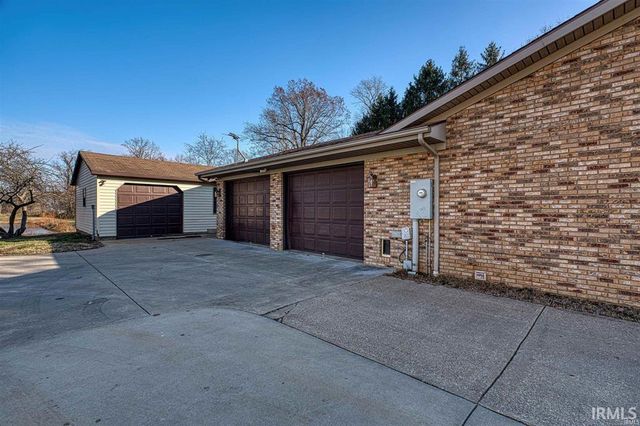 2923 W MILL Road, Evansville, IN 47720