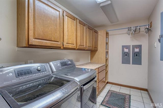 2923 W MILL Road, Evansville, IN 47720