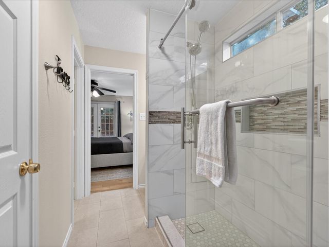 101 Snug Harbor Drive, Conroe, TX 77356