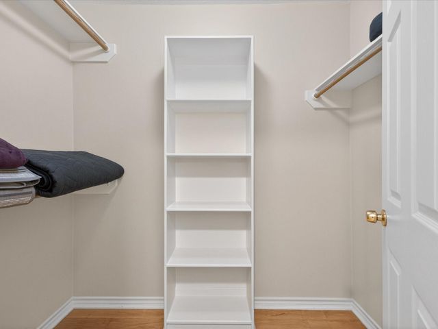 101 Snug Harbor Drive, Conroe, TX 77356