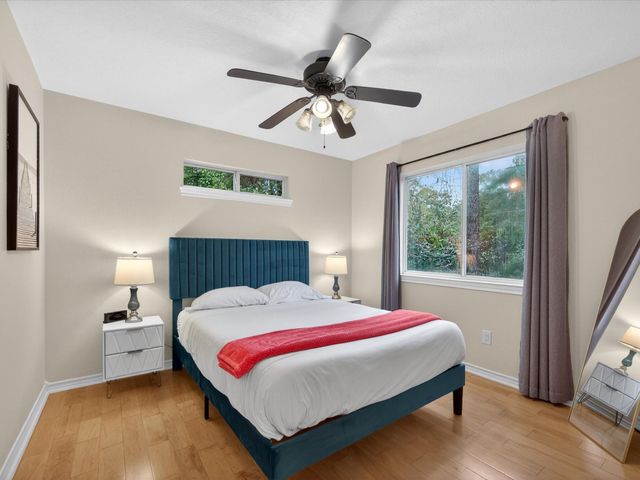 101 Snug Harbor Drive, Conroe, TX 77356