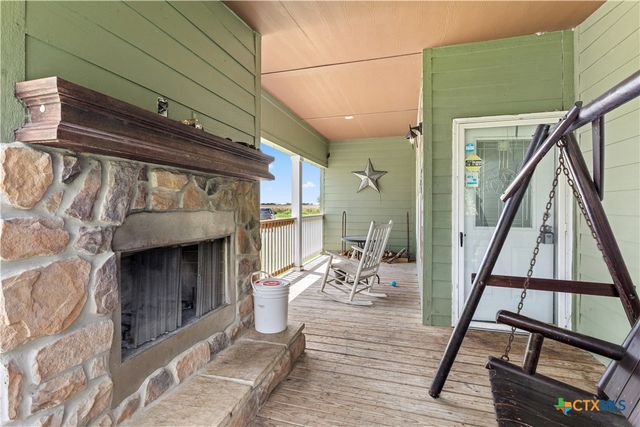 1845 Royal Road, Port Lavaca, TX 77979