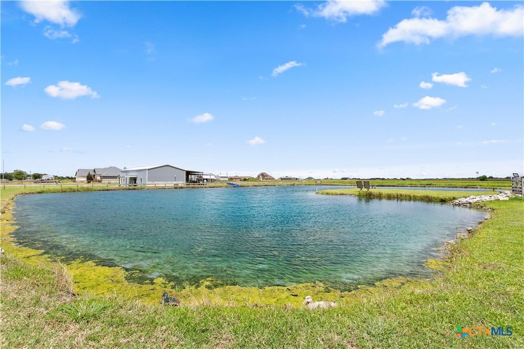 1845 Royal Road, Port Lavaca, TX 77979