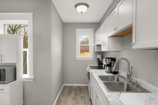 1329 Newton Avenue N, Minneapolis, MN 55411