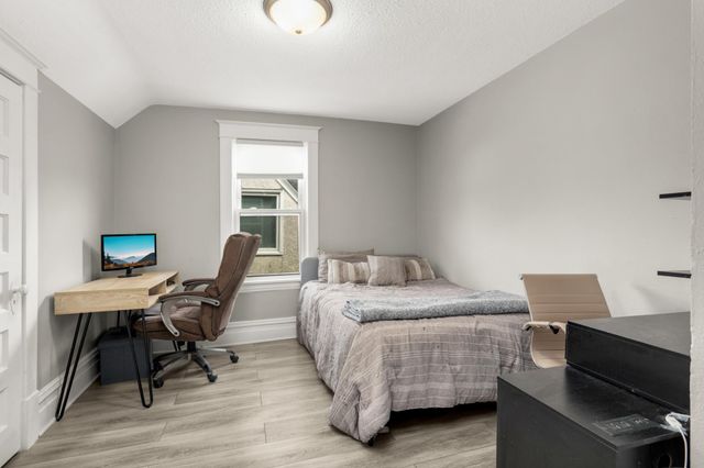 1329 Newton Avenue N, Minneapolis, MN 55411