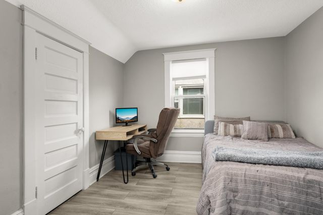 1329 Newton Avenue N, Minneapolis, MN 55411