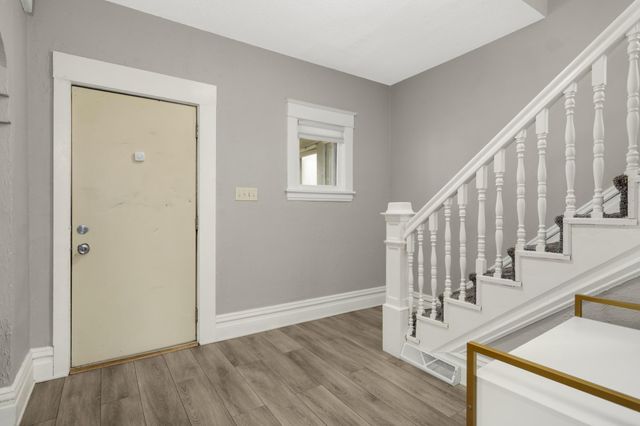 1329 Newton Avenue N, Minneapolis, MN 55411