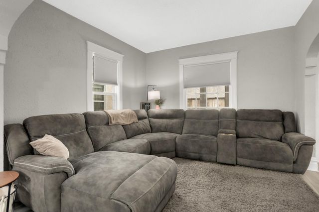 1329 Newton Avenue N, Minneapolis, MN 55411