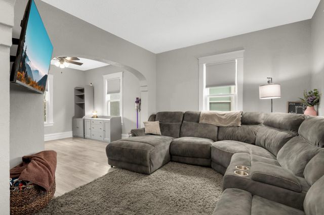 1329 Newton Avenue N, Minneapolis, MN 55411