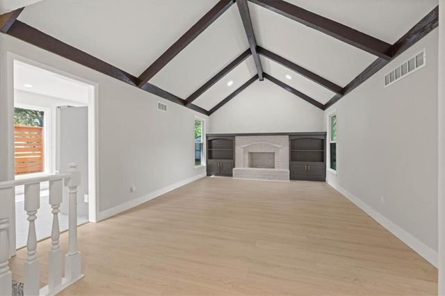 518 SE RICHARDSON Place, Lee's Summit, MO 64063