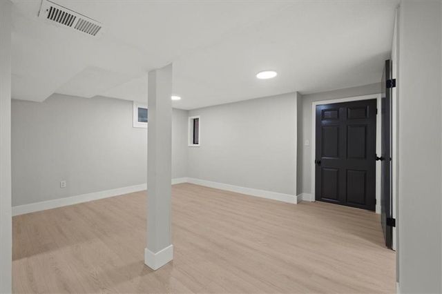 518 SE RICHARDSON Place, Lee's Summit, MO 64063