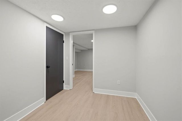 518 SE RICHARDSON Place, Lee's Summit, MO 64063